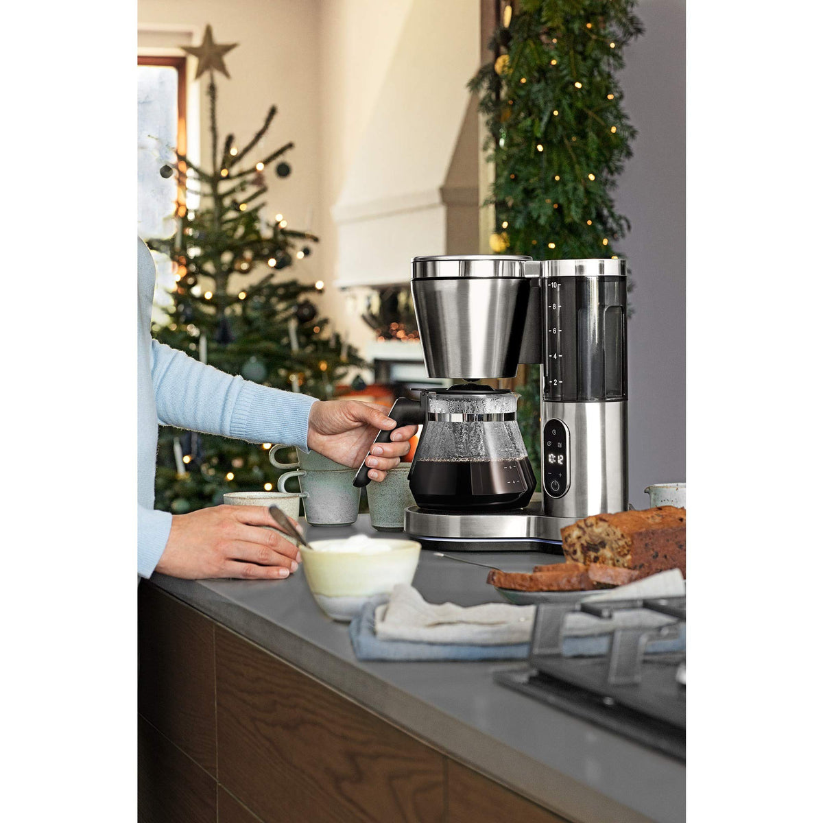 Filter Coffee Machine with Glass Carafe, 10 Cups, Timer, 1000W Z720